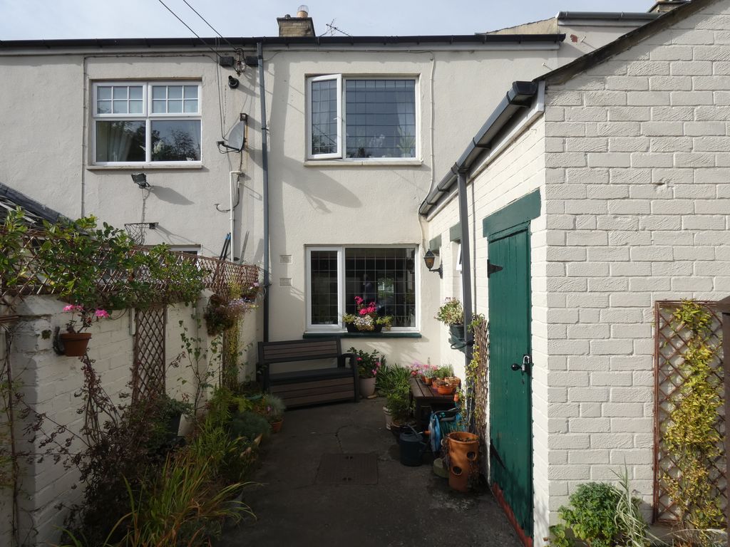 Rear Courtyard- click for photo gallery